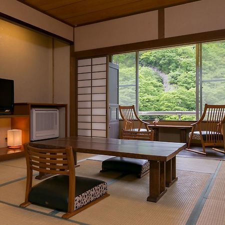 Kanouya Hotel Shibukawa Bagian luar foto