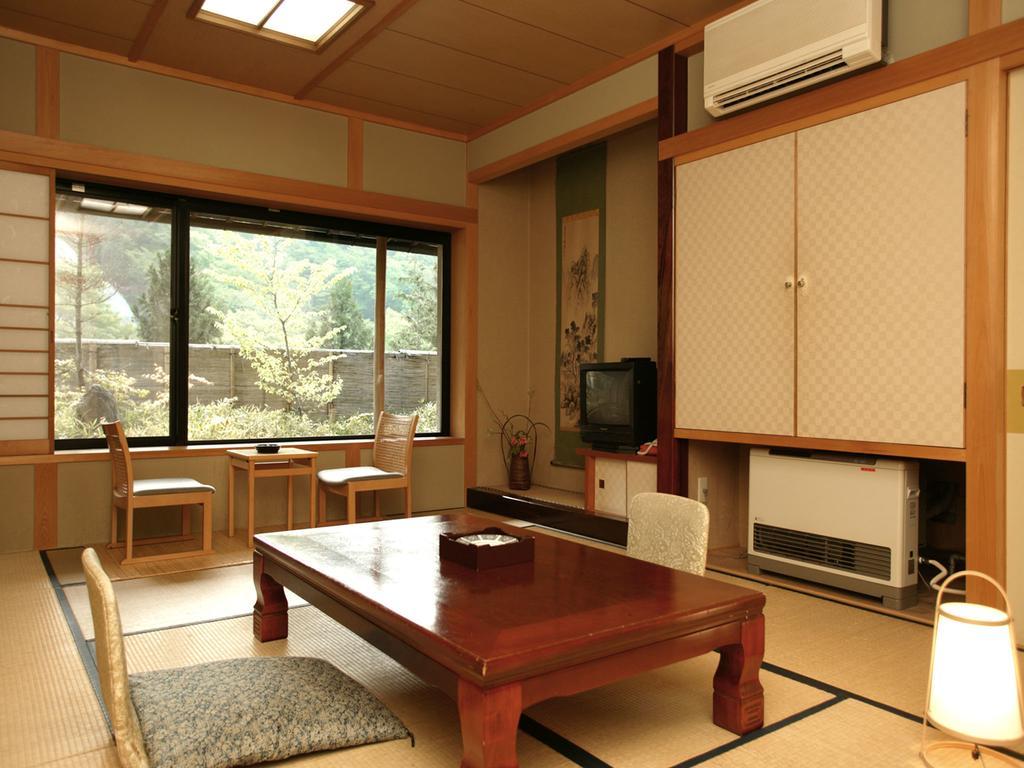 Kanouya Hotel Shibukawa Bagian luar foto